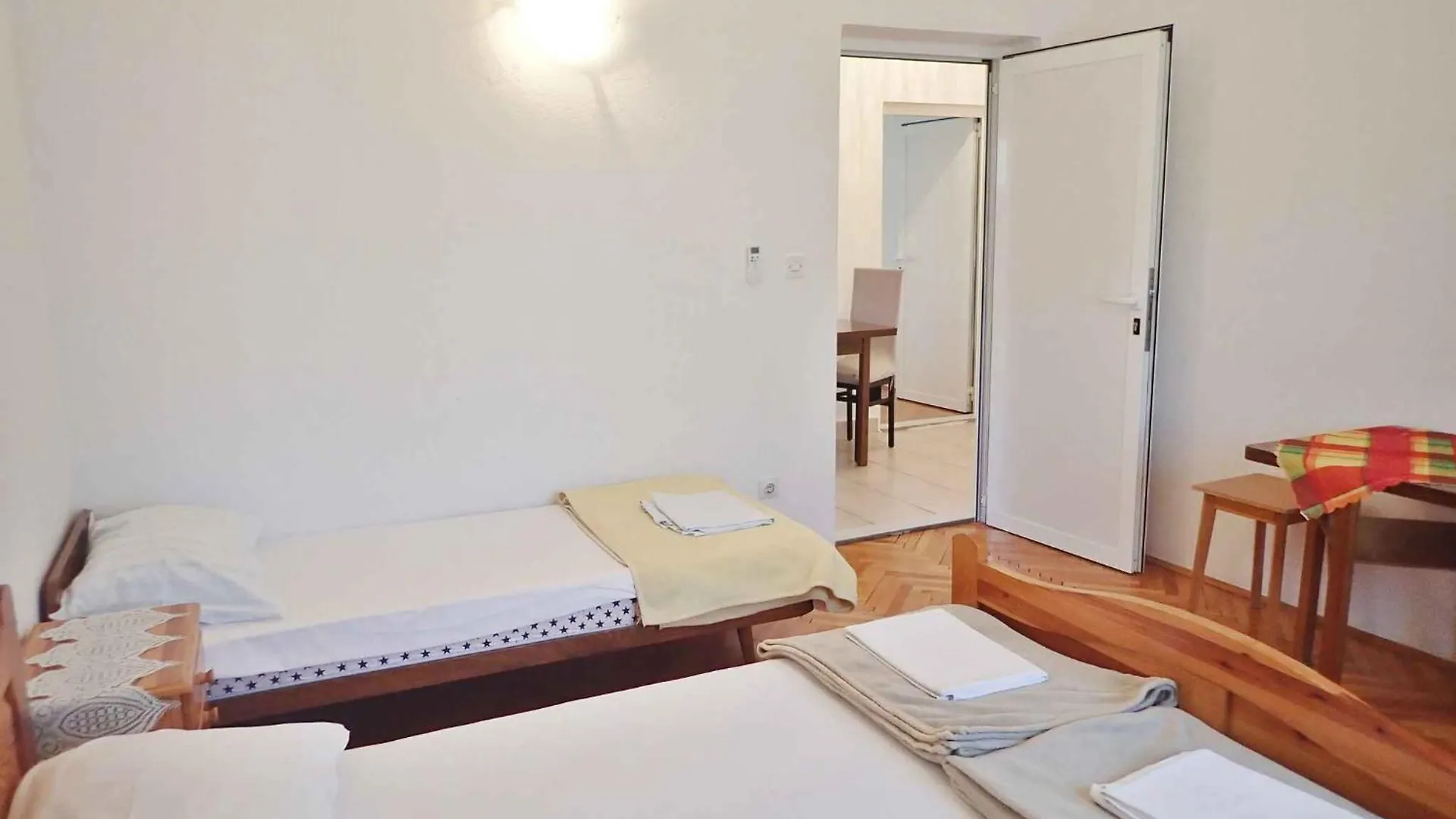 Apartment In Starigrad-Paklenica 6860 Croatia