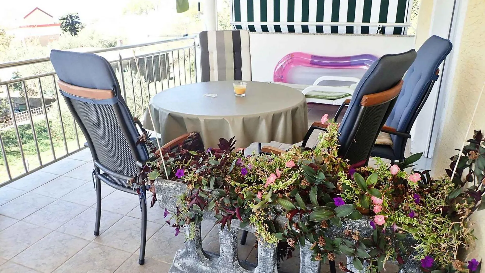 Apartment In Starigrad-Paklenica 6860